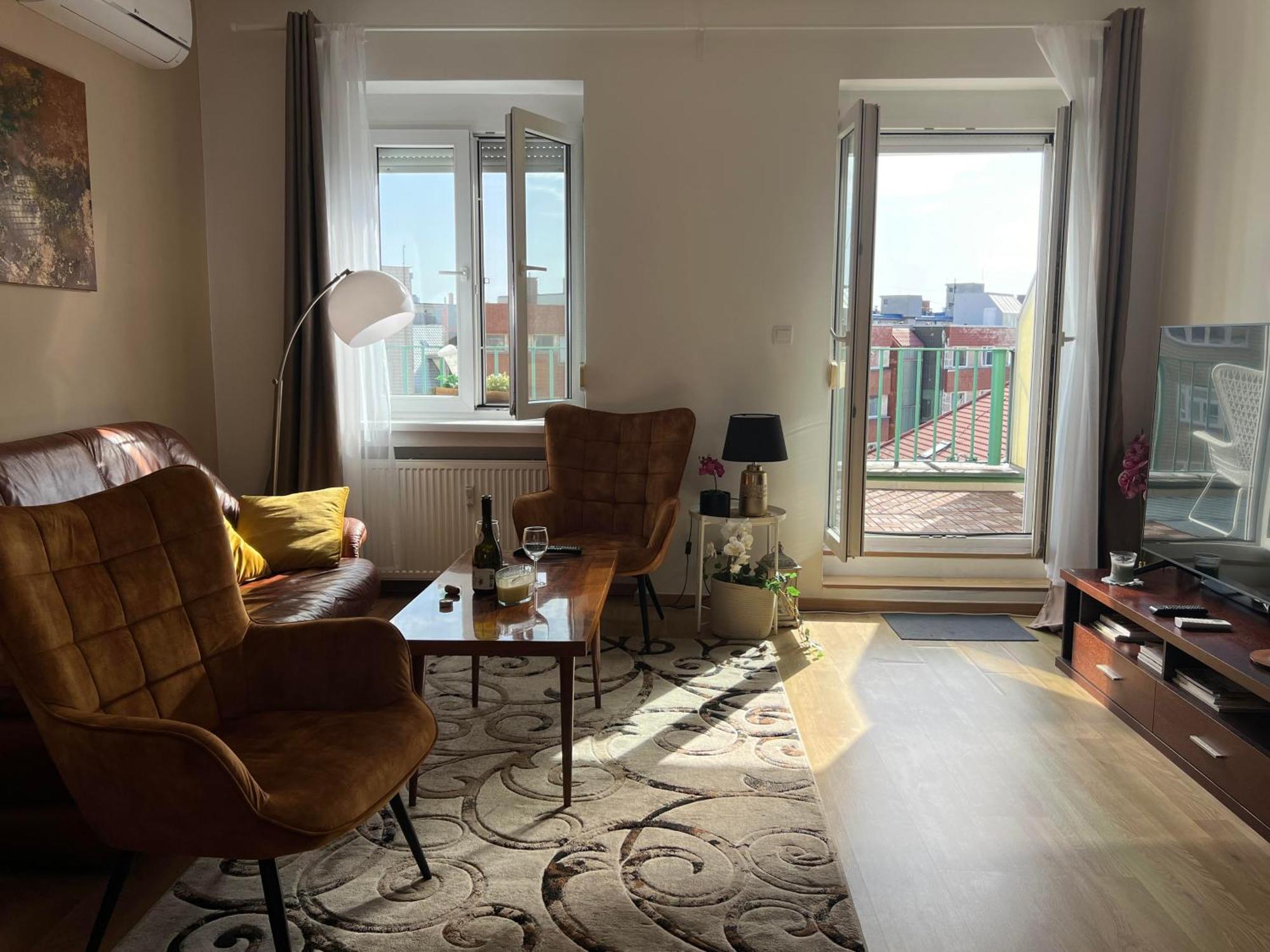 Heart Of The City Center 2 Rooms By Zazi Bratislava Bagian luar foto